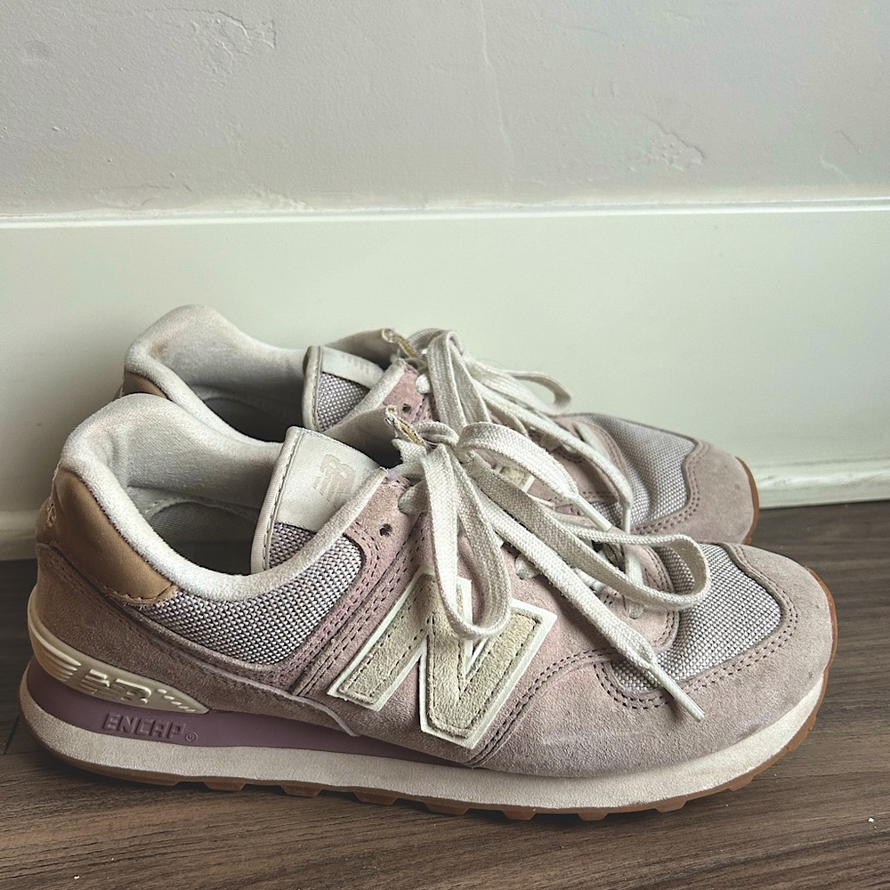 Women’s New Balance 574